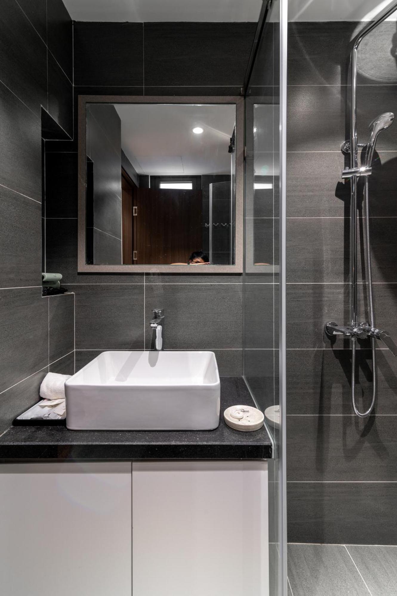 Luxe Paradise Suites Hotel To Ngoc Van Hanoi Exterior foto